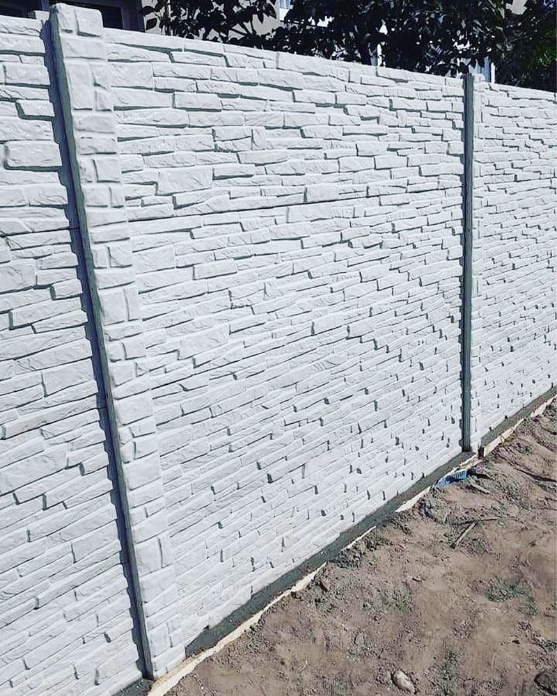 Gard din placi de beton si Garduri de beton