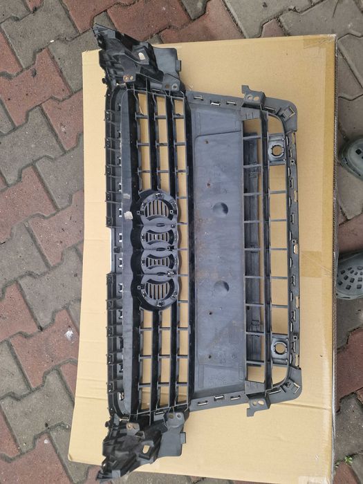 Grila bara fata Audi A4 B8 originala