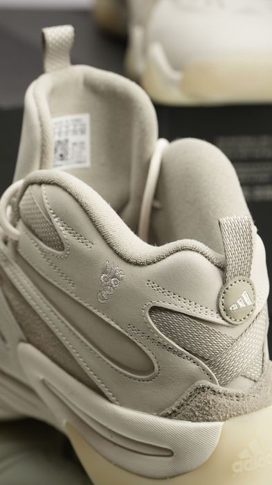 Adidas Crazy 8 sneakers