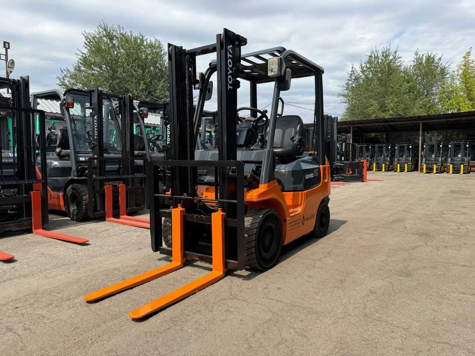 Японский вилочный погрузчик TOYOTA 7FG15 1.5 тонный