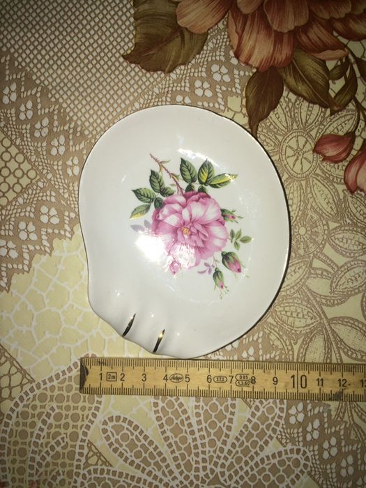 Scrumiera din portelan