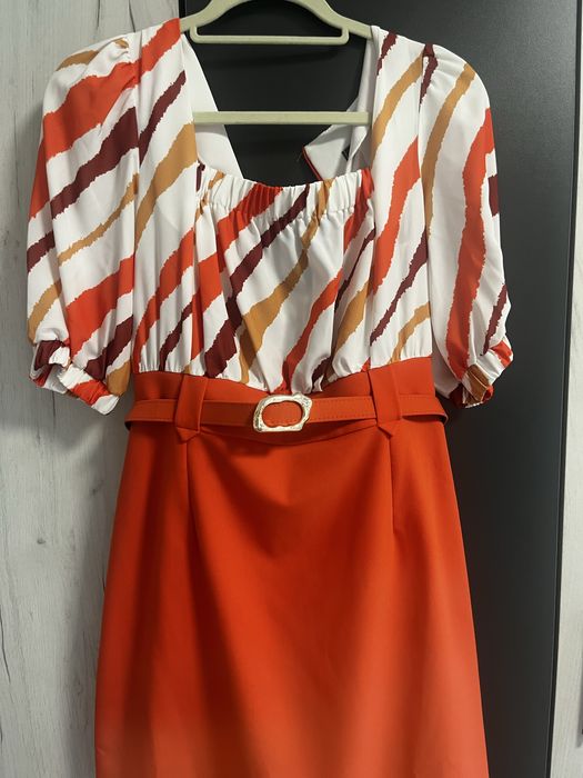 Елегантни рокли и есенен шлифер