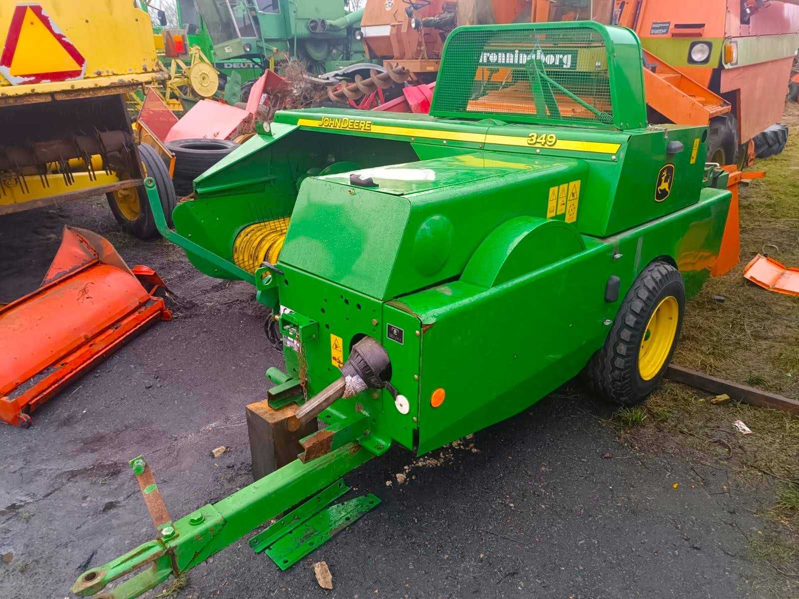 Presa John Deere 349 John Deere 339 John Deere 332 A John Deere 336