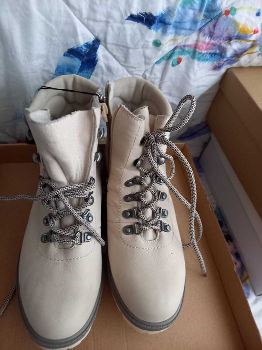 Vand ghete de piele intoarsa roz nr 37 brat 24 cm, Tamaris
