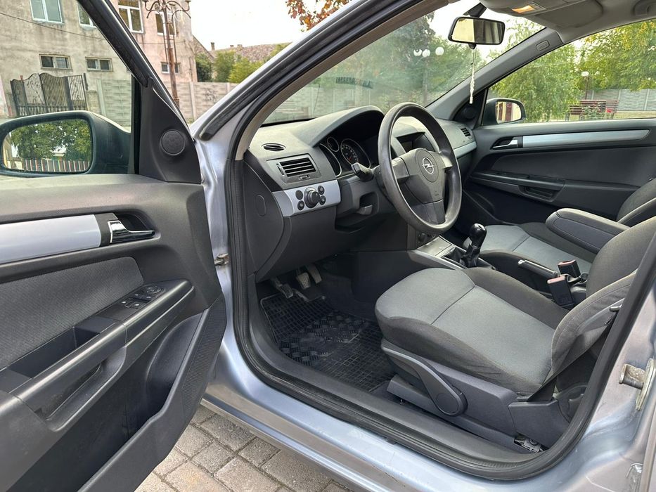 Opel astra H 2005