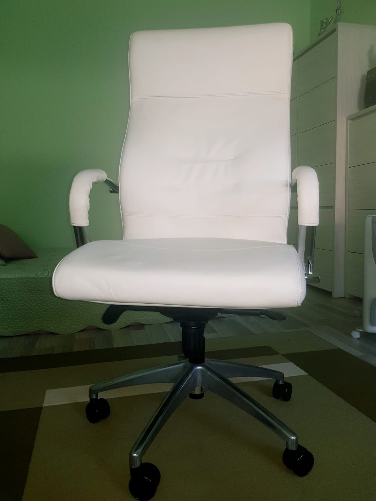 Scaun birou directorial ergonomic piele alba