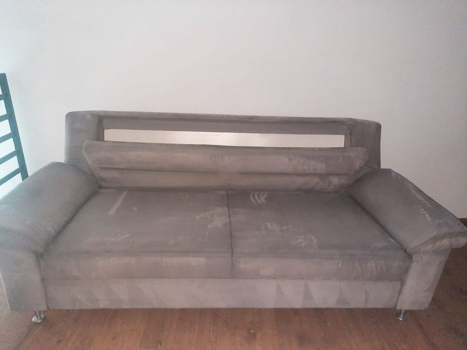 Curatare canapele,coltare cu aspirator injectie-extractie