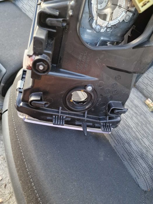 Far Stanga Vw Transporter T5 Nou