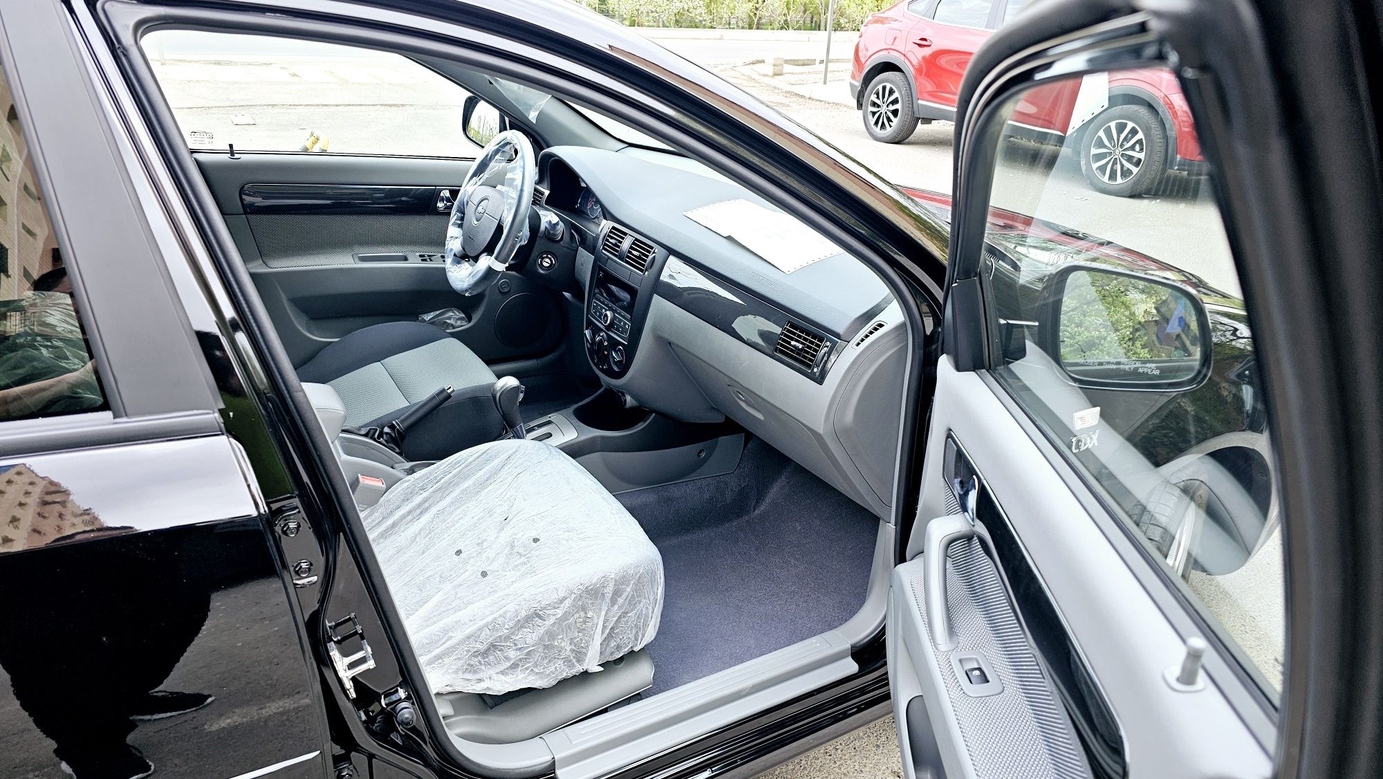 Gentra 3 A/T lyuk va Abs bor