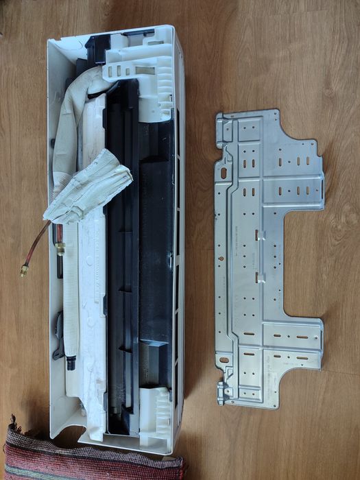 Климатик Fuji Electric ROG12LLCB – 12 000 BTU