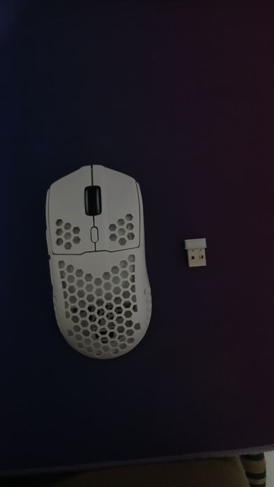 Vând Mouse şi mousepad
