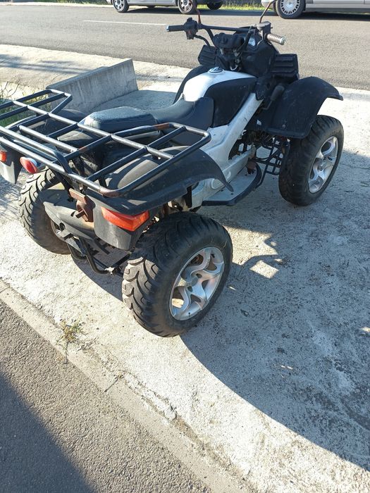 Vand/schimb ATV GSMOON 300 pt.piese s-au cine vrea sa-l repare.