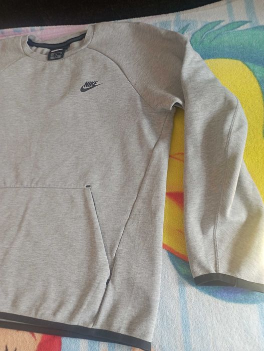 Nike дамски суичър и горница