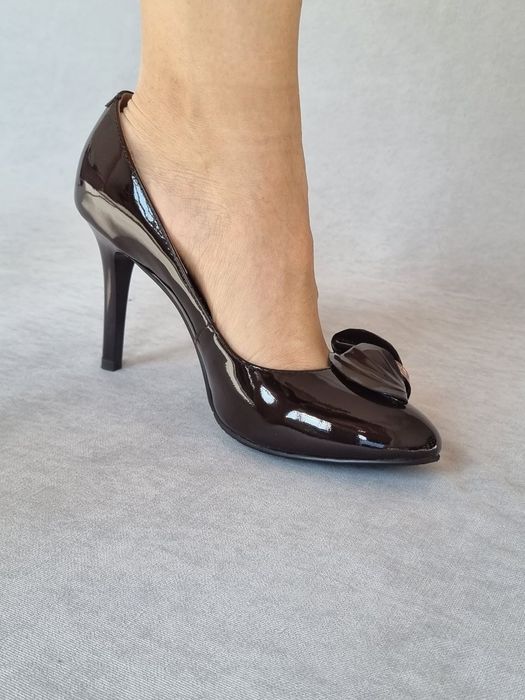 Женская обувь, туфли, натуральная кожа. Размеры 33, 34, 37, 38