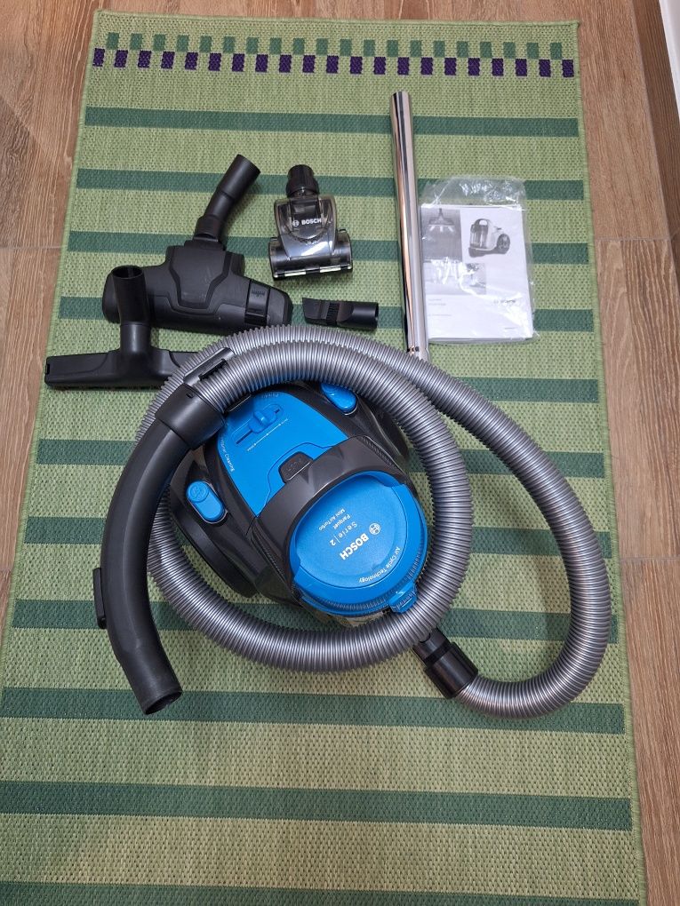 Aspirator fara sac bosch