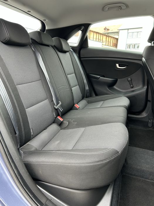 Hyundai I30//Euro5//Diesel//Manual 6+1
