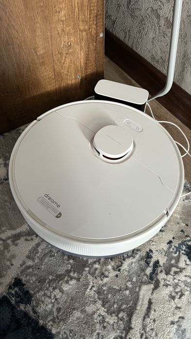 Dreame F9 Pro robotpilesos yaxshi holatda