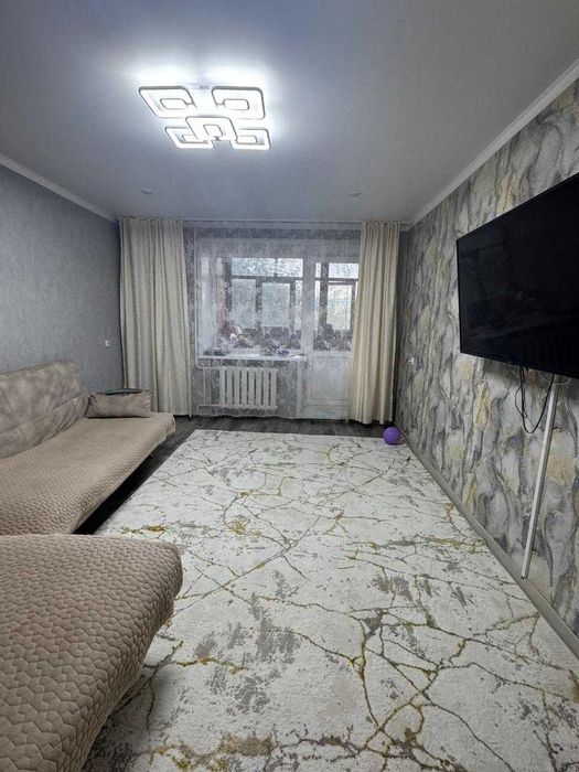 Продается 3 ком.квартира район КСК