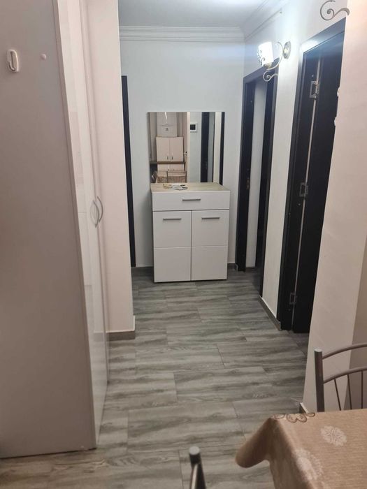 Inchiriez apartament doua camere