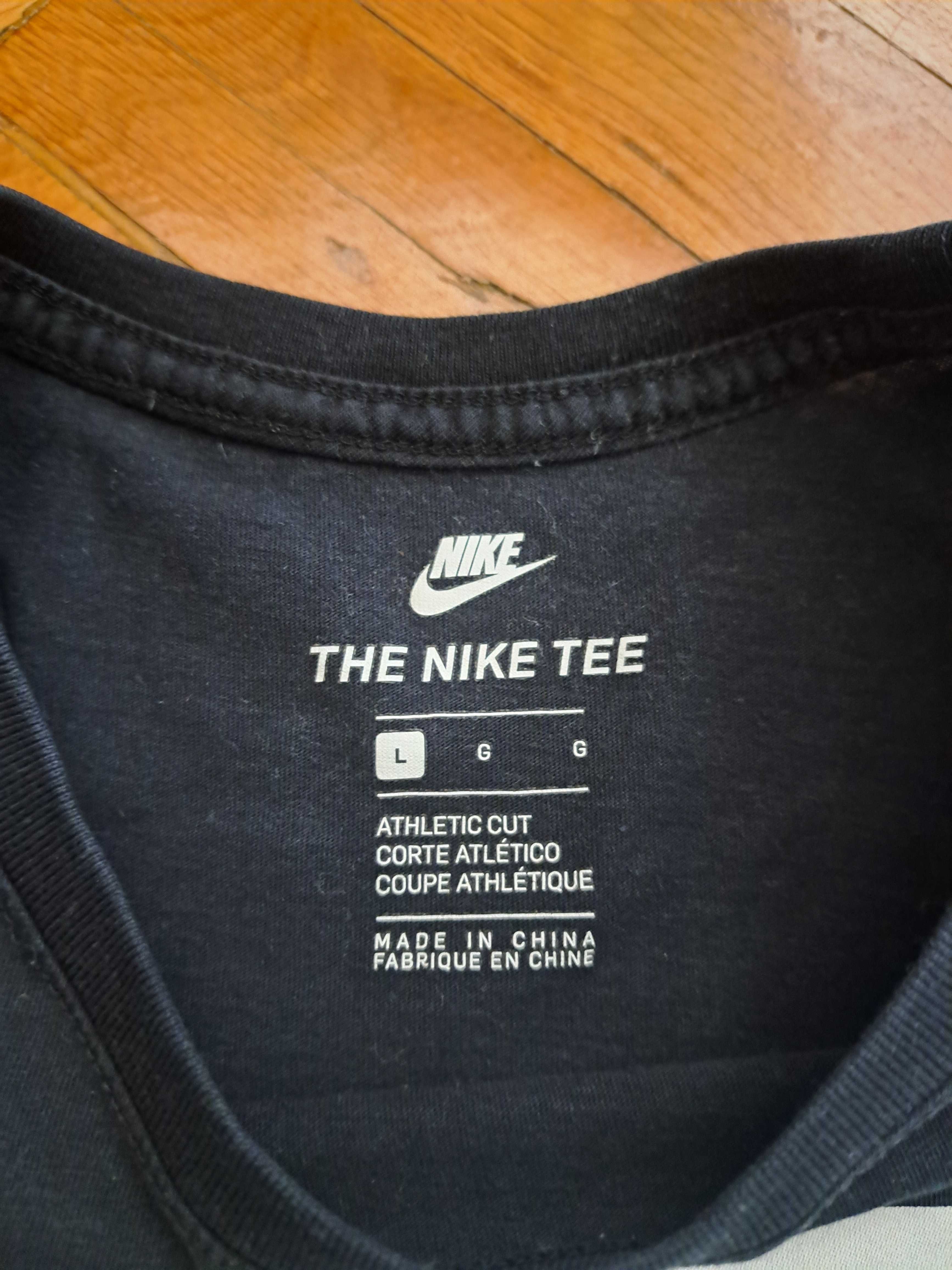 Тениска NIKE размер М