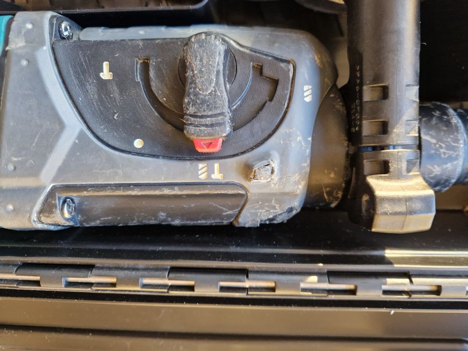 Makita HR 2470 - rotopercutor