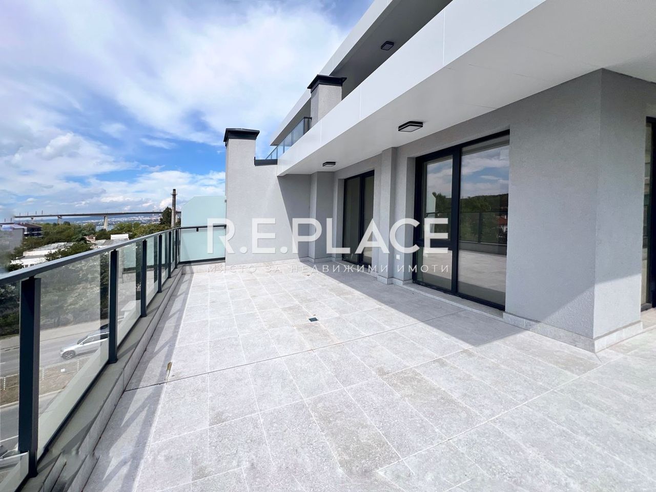 Продава се Двустаен апартамент в Варна, Аспарухово - 111 кв.м за 1113 €/кв.м - Снимка #9