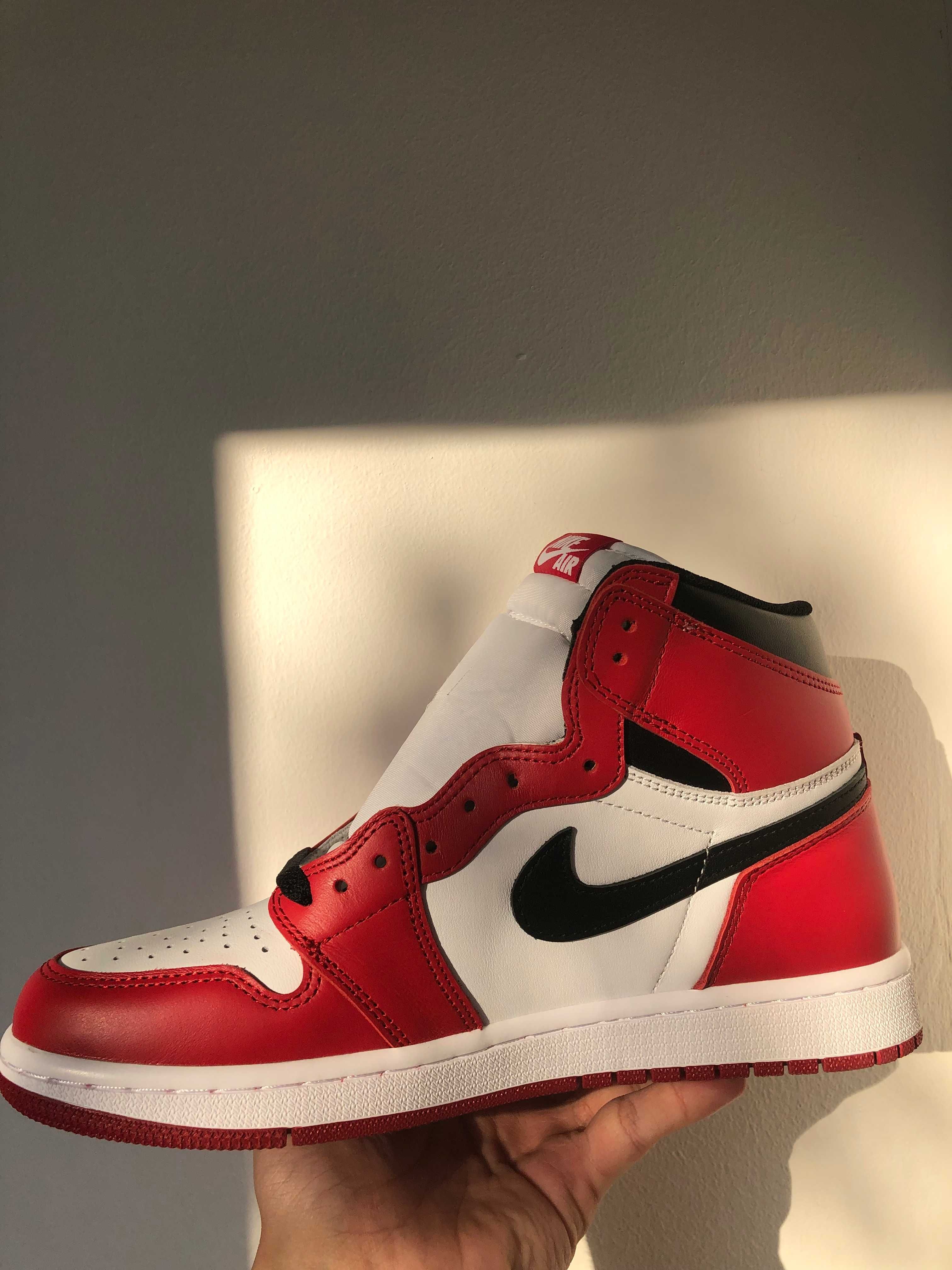 Nike AIR JORDAN 1 High OG Retro Chicago