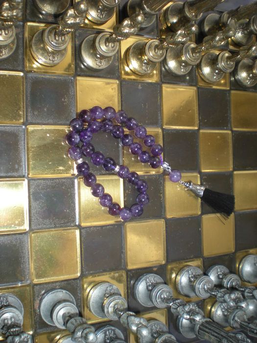 Броеница от полускъпоценни камъни цена