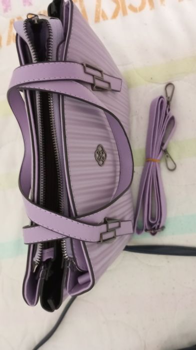 Чанти, нови. Черна италианска, мека кожа