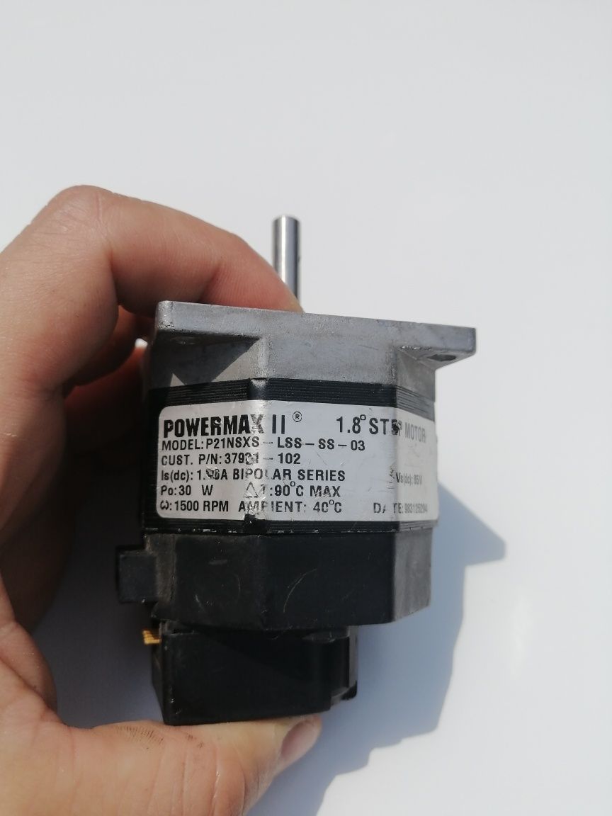 Stepper motor diferite puteri