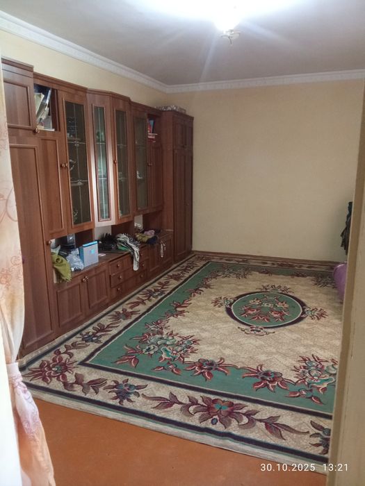 Ховли магазин сотилади