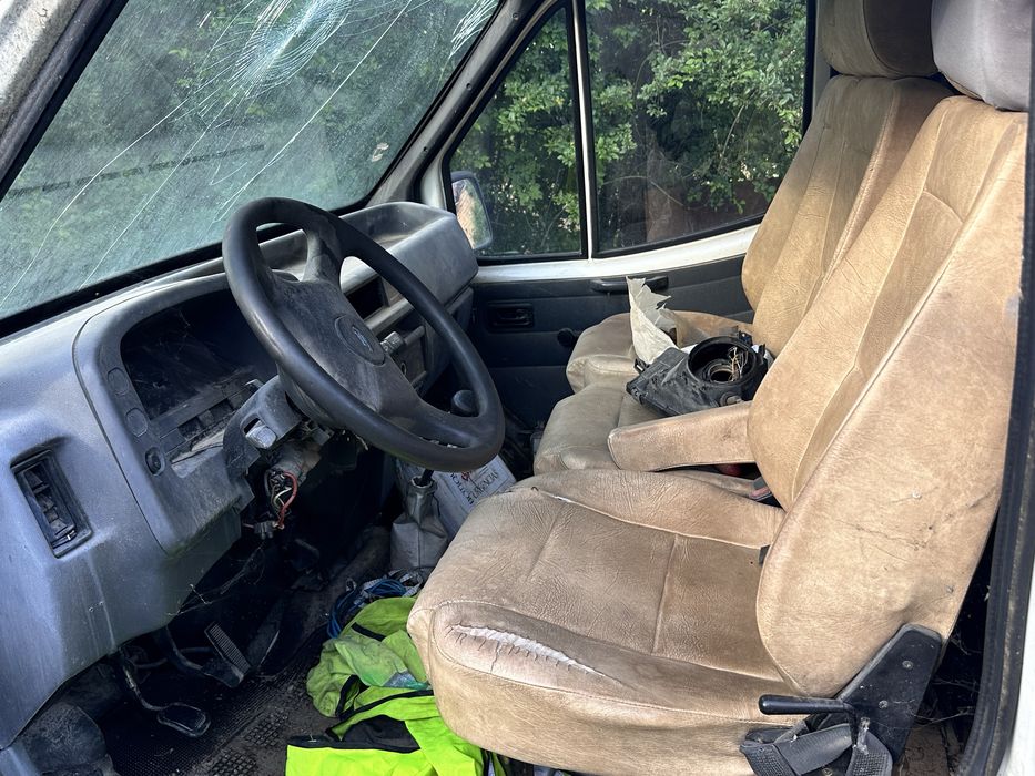 На части Ford Transit 2.5D