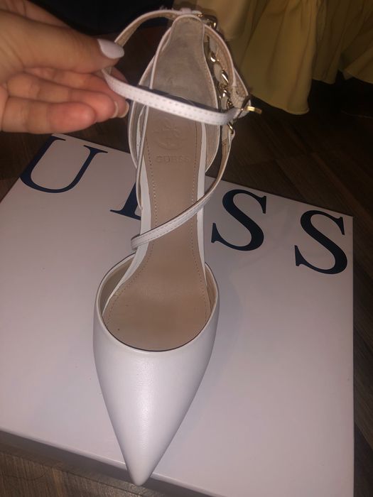 pantofi Guess originali