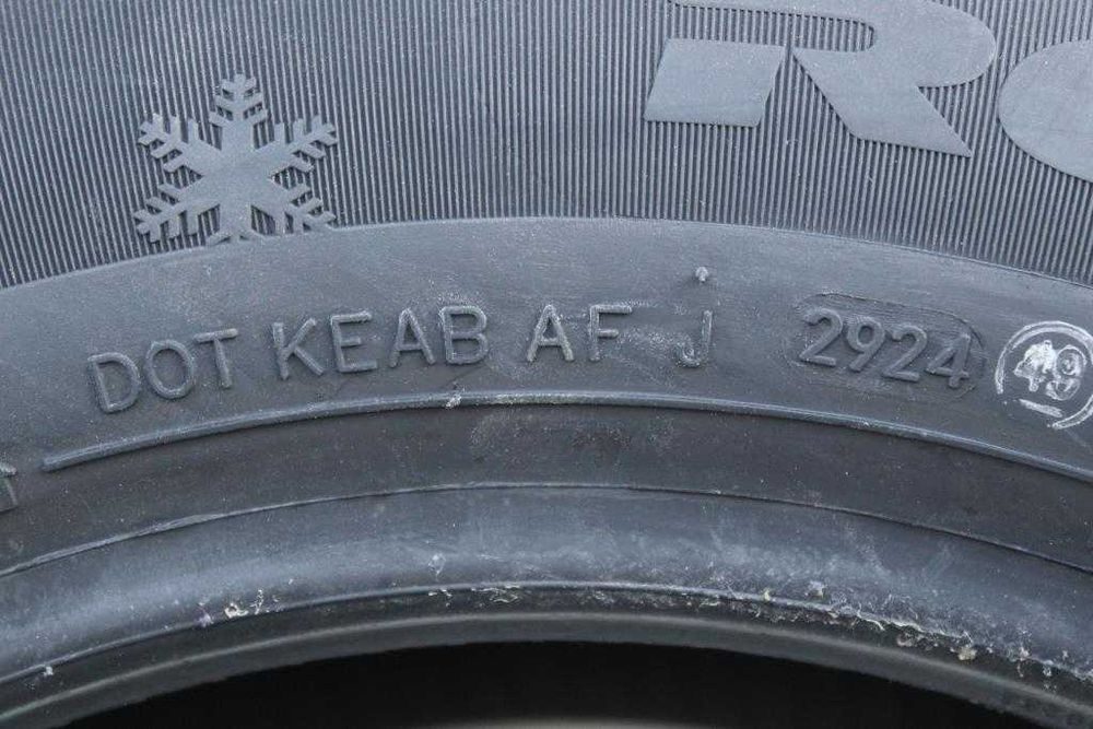 Anvelope iarna noi 175/65R14, 82H, RoadX, DOT 2025