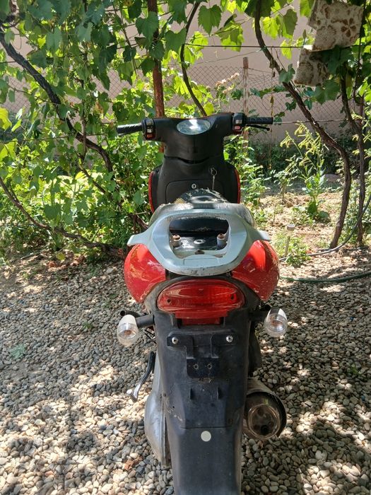 Vând scuter 49cc