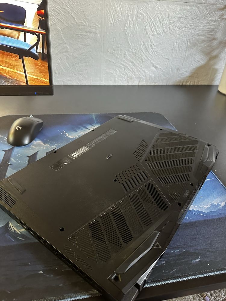 Гейминг лаптоп Predator