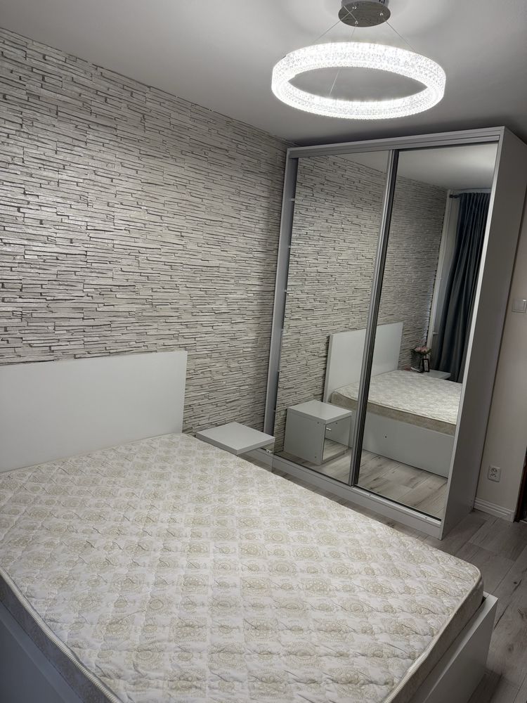 Inchierez apartament 2 camere Auchan Vitan