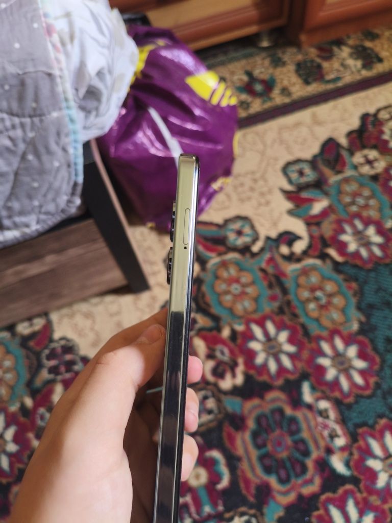 Продается infinix note 30 


---

Рус