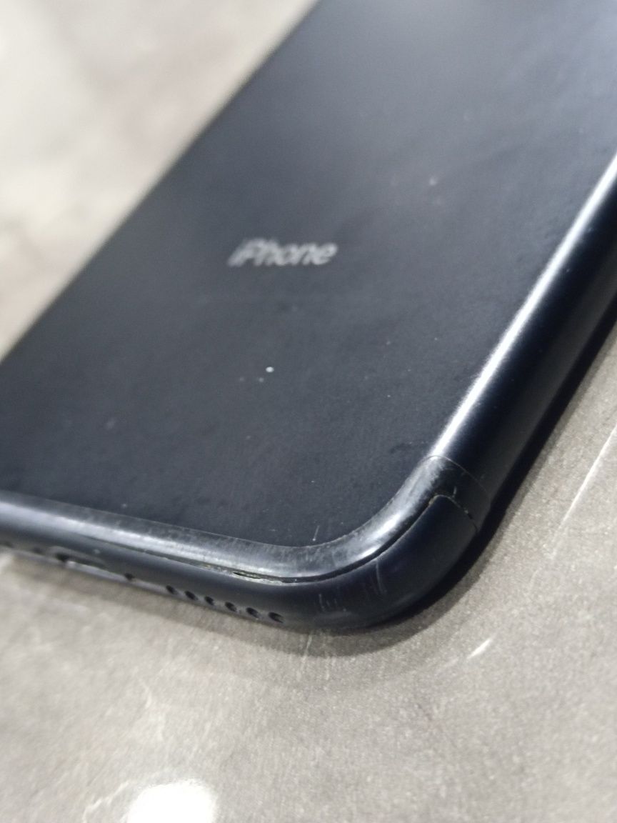 iphone 7  32GB srochni sotiladi