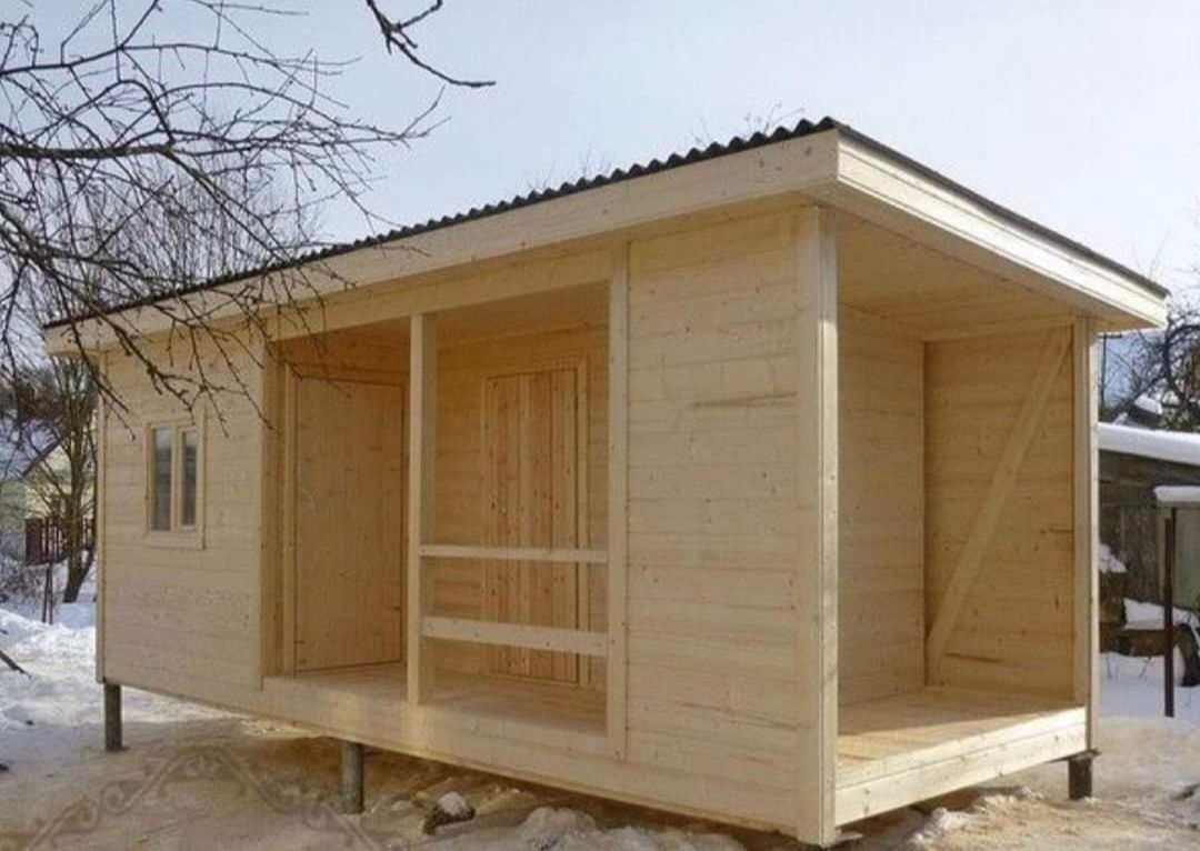 Realizm case din lemn