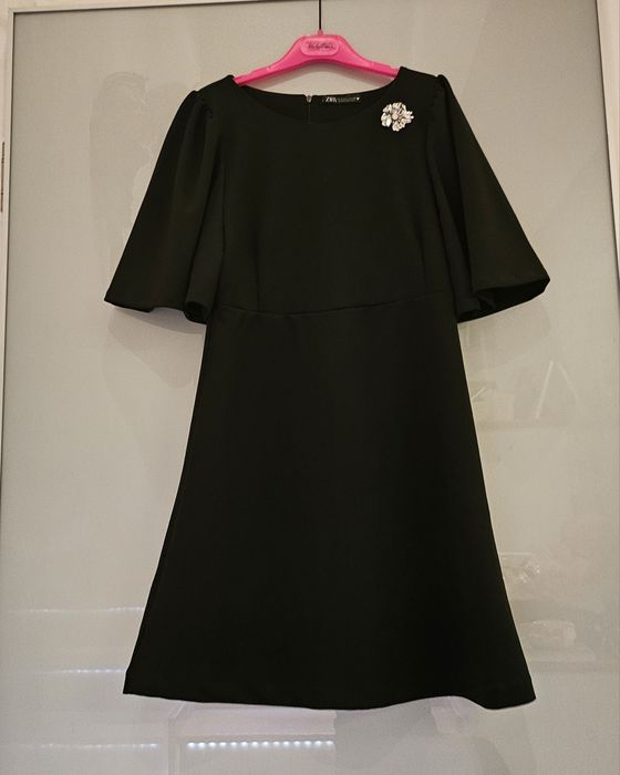 ZARA  рокля S-36