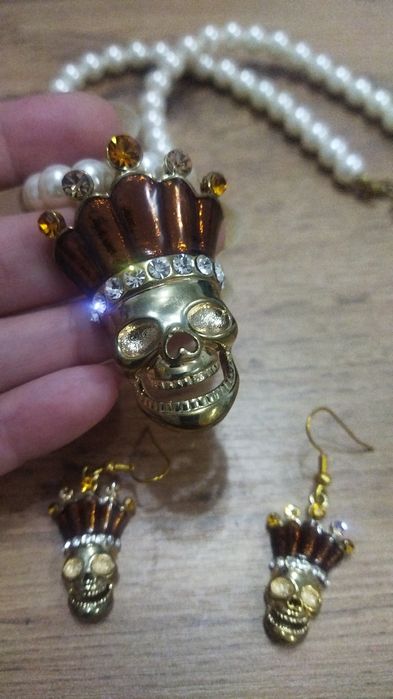 Украшение с кулоном серьги