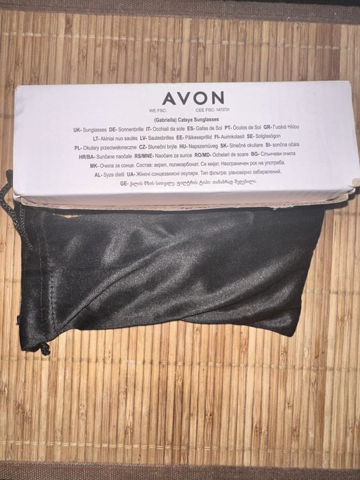Ochelari de soare dama AVON noi