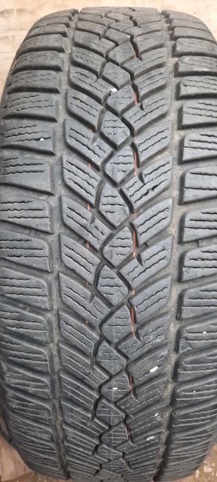 2 броя зимни гуми 215 55 17 дот20 FULDA като нови 7мм грайфер