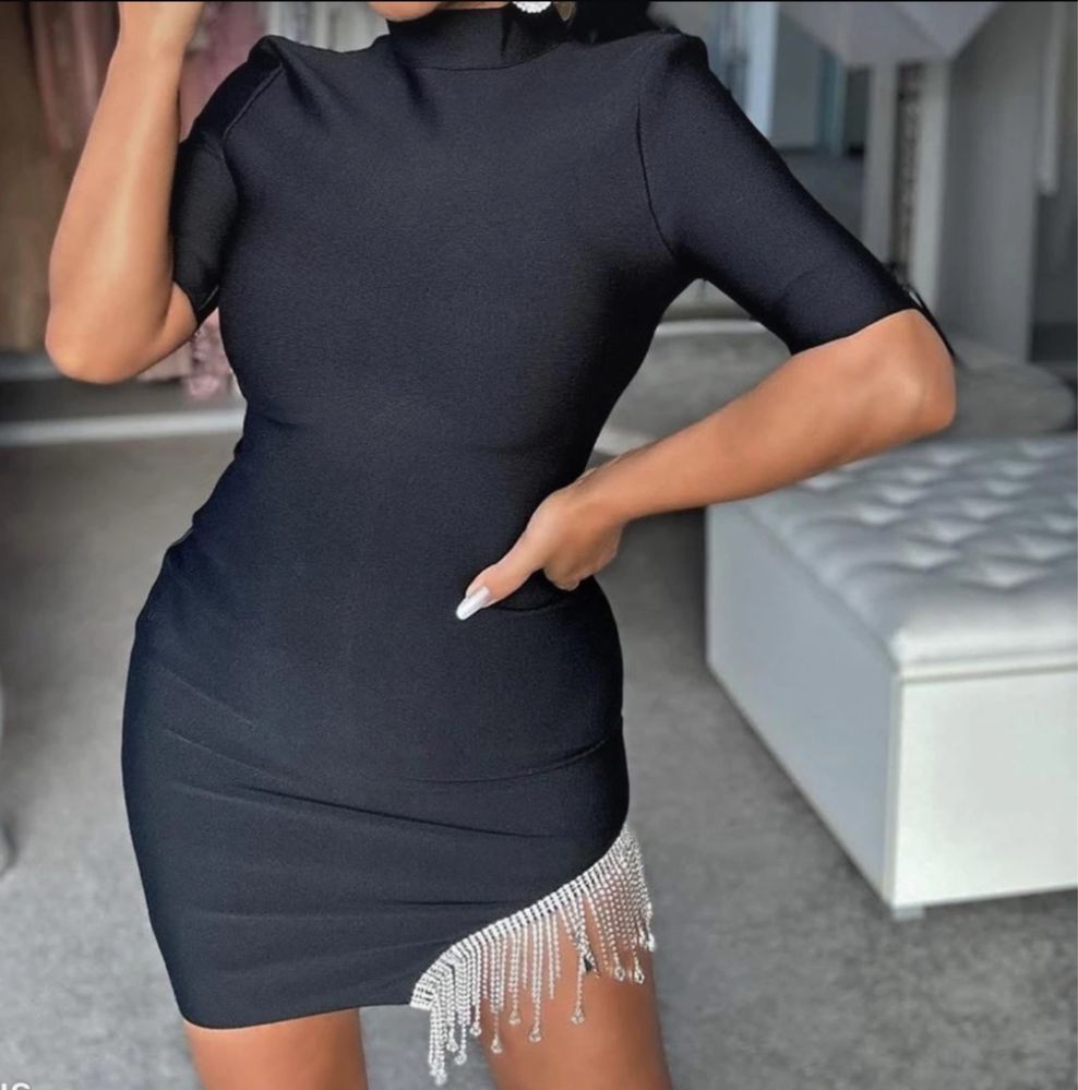 Rochie superba cu franjuri