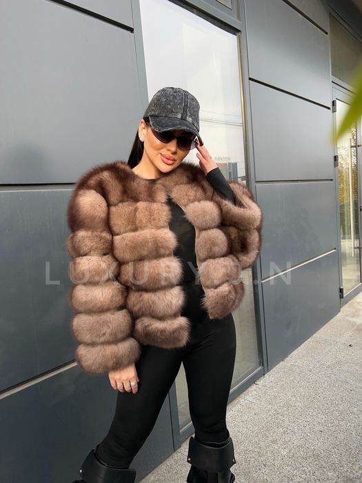 Blana moua 2 in 1 ciocolatie, se face si vesta