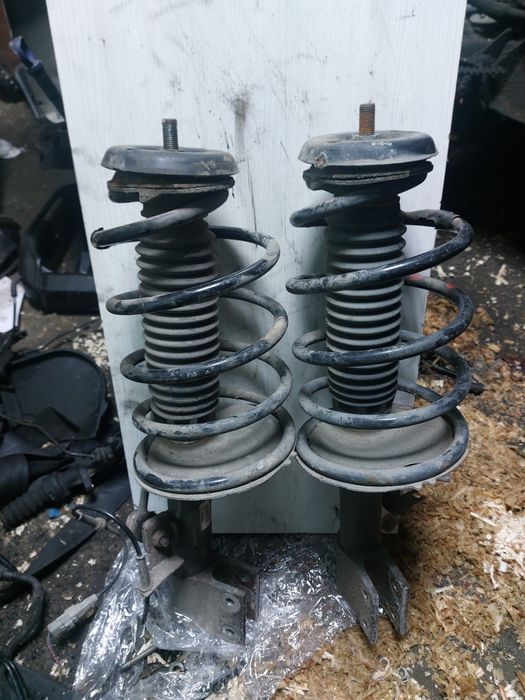 Останали части за Пежо 307 2.0 хди