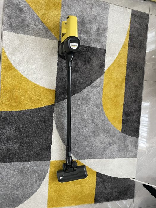 Вертикална Прахосмукачка Karcher VC4