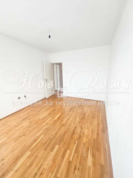 Продава се Четиристаен апартамент в Варна, Аспарухово - 108 кв.м за 1574 €/кв.м - Снимка #3