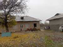 Уй сотилади 8 сотих нархи 16200$яна келишиладиган жойи бор Уй 5хона